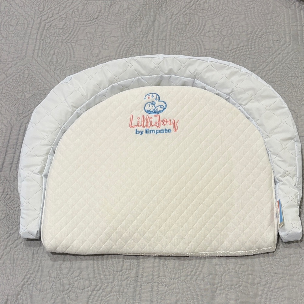 LilliJoy Quilted Pregnacy Wedge Pillow